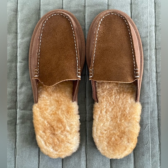 LL Bean Wicked Good Scuff Cozy Brown Shearling Slippers - Picture 2 of 10